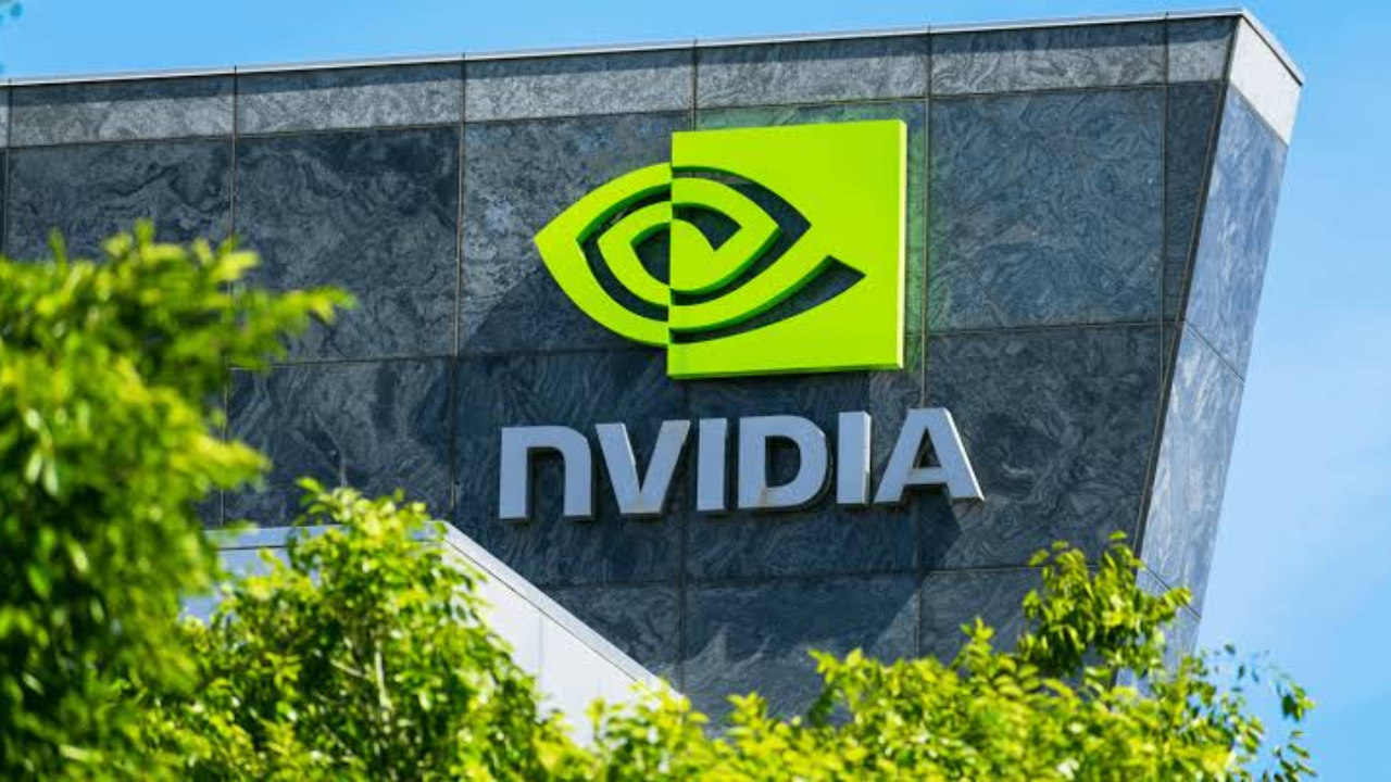 CEO Jensen Huang, da Nvidia, em meio à forte alta das ações impulsionada por demanda por chips de inteligência artificial
